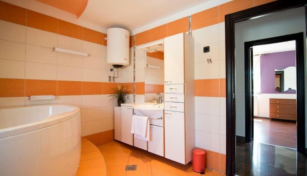 Villa Filip - Private Pool & Gym Pula Ngoại thất bức ảnh
